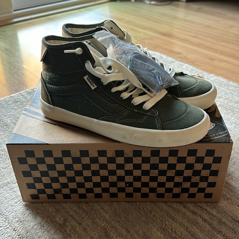 Vans - The Lizzie - Quilted Grape Leaf